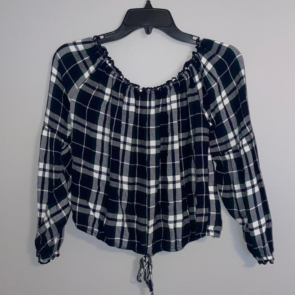 Hollister Off-the-Shoulder Top